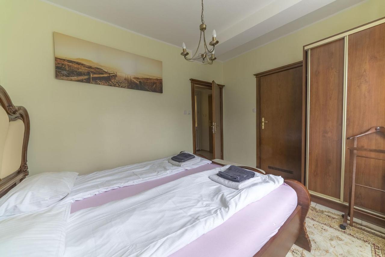 Pod Niebem Jurata Apartment Exterior photo